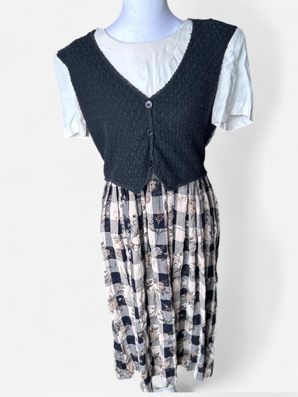 Vintage dress Milkmaid Cottagecore Gingham Flower Crochet M black and white